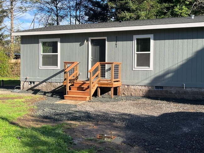 Photo - Brand new home, short or mid term rental, furnished or unfurnished!