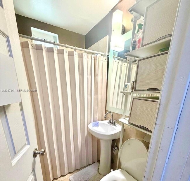 750 Jefferson Ave Unit 04
