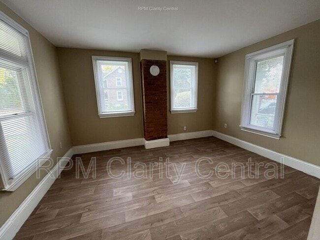 Photo - 23 N Vine St