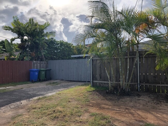 Building Photo - T1182ach Unit COTTAGE Rental
