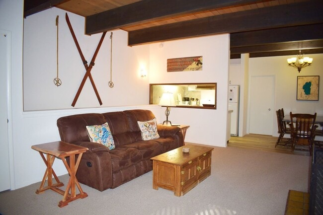 Photo - 3 Bedroom Condo w a Summer Pool - Blocks from Incline Beach!! Unit 6