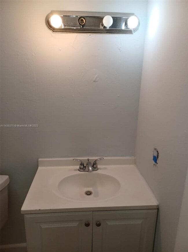 Photo - 3610 NW 21st St