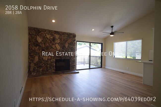 2058 Dolphin Dr