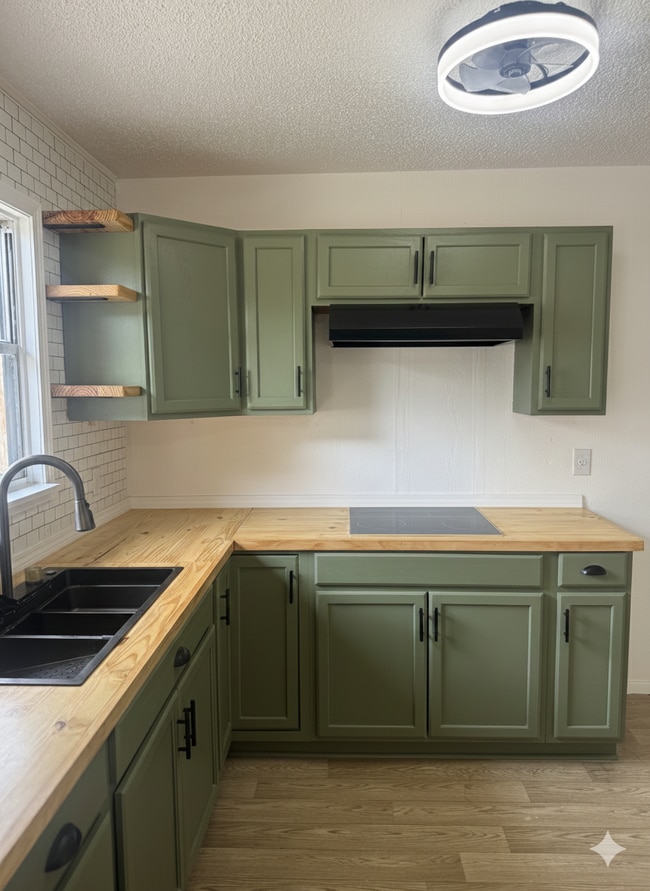 Photo - 4211 Tropical Dr