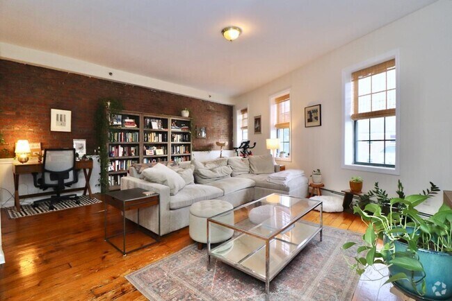 Building Photo - 260 Newark Ave Unit 2 Rental