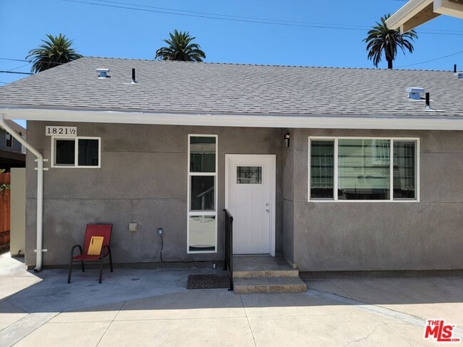 Building Photo - 1821 S Wilton Pl