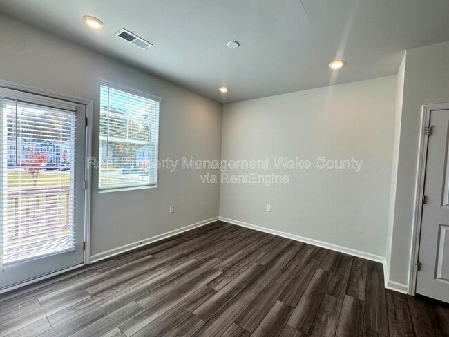 Photo - 2727 Chert Ln