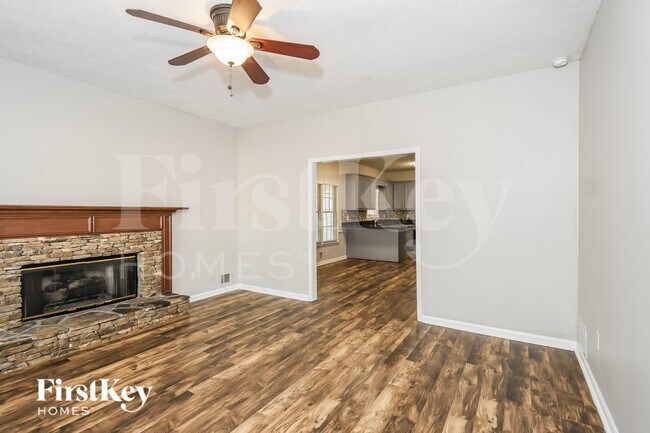 Photo - 7285 Wyngate Dr