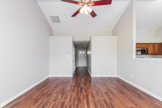 Photo - 3907 Hunter Hill Ln