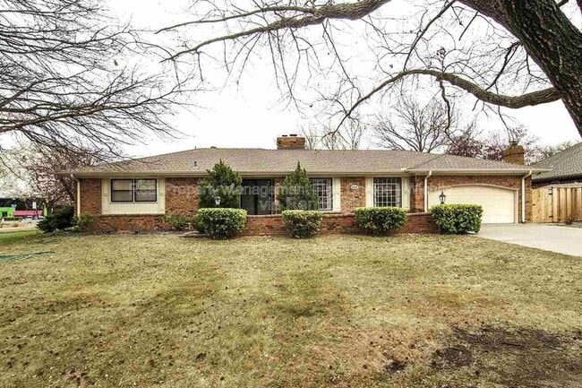 Photo - 244 Live Oak Ln