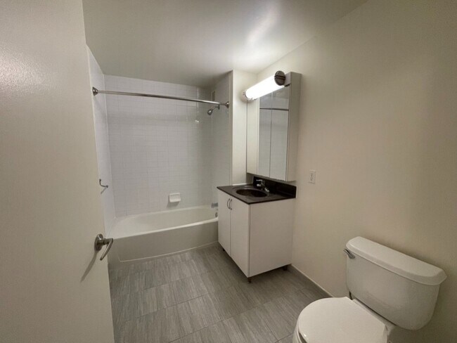 Photo - 176 Johnson St Unidad 617