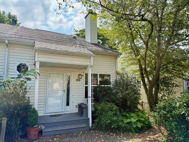 Building Photo - 326 Riverside Ave Rental