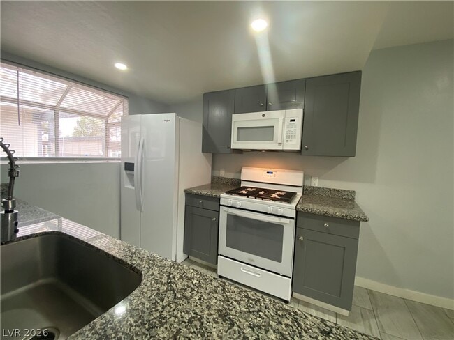 Photo - 259 N Lamb Blvd