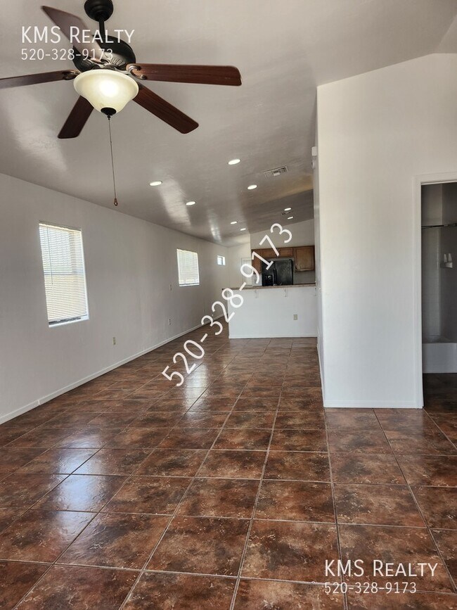 Photo - 150 W 34th St