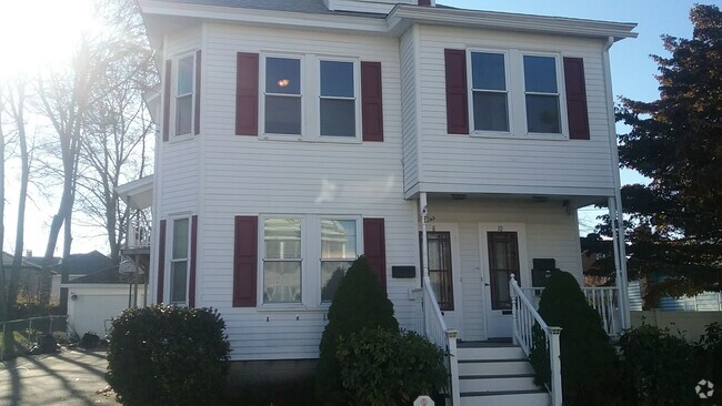 Building Photo - 10 Elsmere Ave Unit Second floor Rental