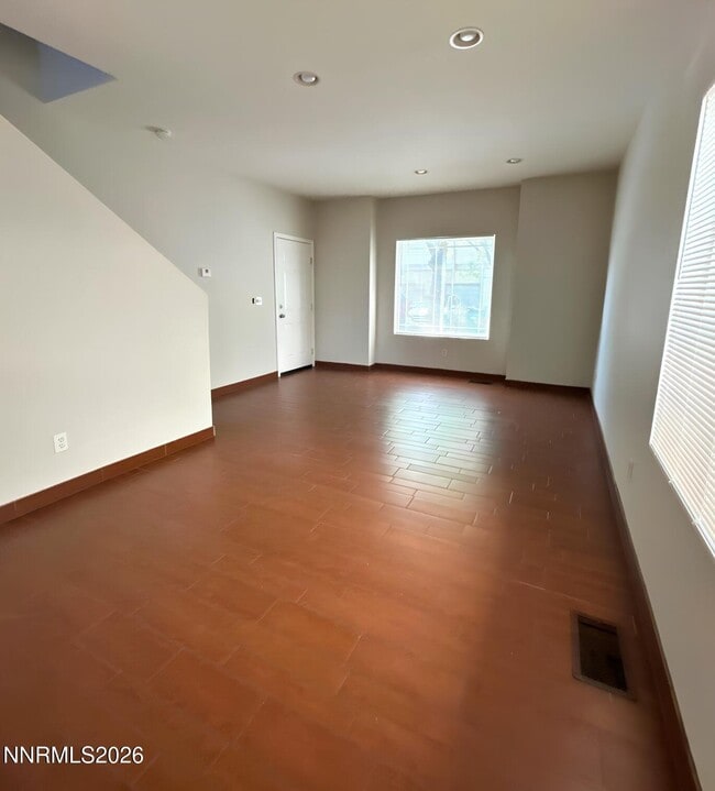 Photo - 1317 Powell Ln