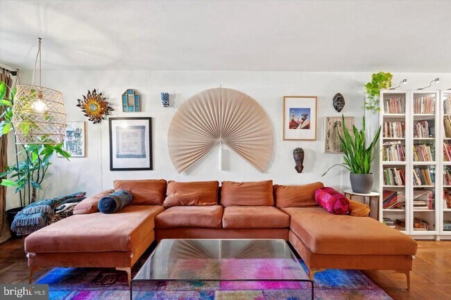 Photo - 4572 Manayunk Ave