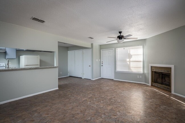 Photo - 107 Shannon Cir