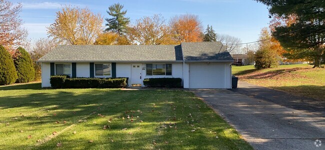 Building Photo - 5926 Janice Dr Rental