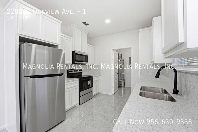 Photo - 2200 S Oakview Dr Unit 1