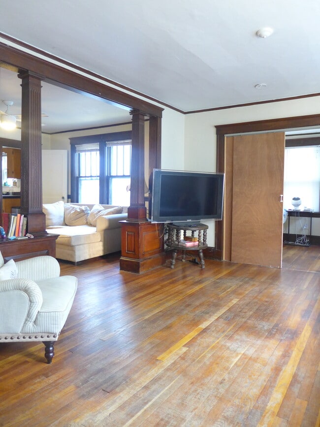 Photo - 171 Hillside St Unit 1