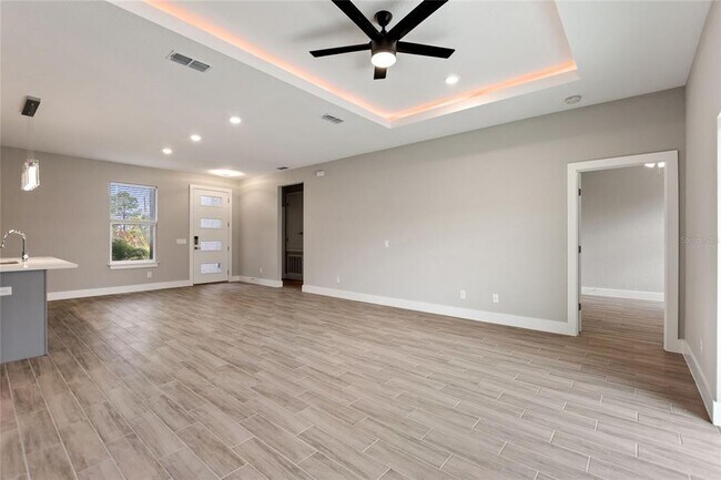 Photo - 412 Lark Ct