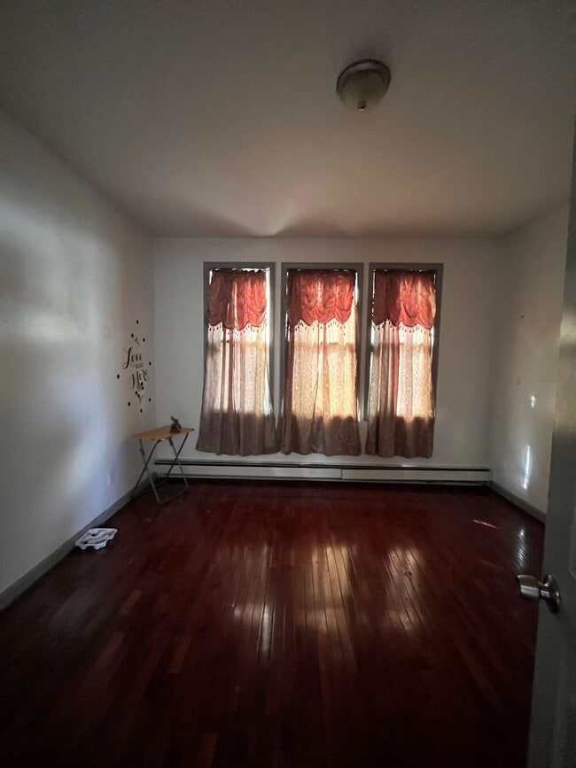 Photo - 16 E Bidwell Ave Unidad 1