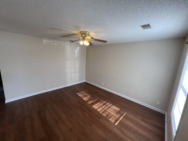 Photo - 102 A TENNESSEE AVE OAK GROVE KY 42262