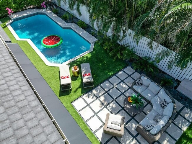 Photo - 222 N Tradewinds Ave