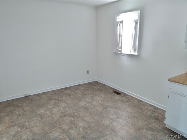 Photo - 4602 H Whiting Cir