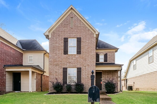 Building Photo - 7399 Brentlawn Dr