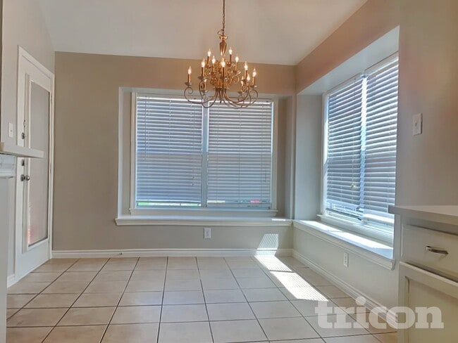 Photo - 5816 Greenmeadow Dr