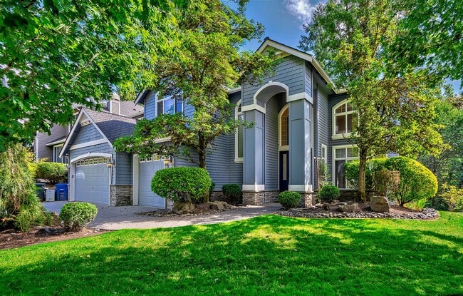 Building Photo - 4 bed 3 bath plus bonus room in Bothell Rental