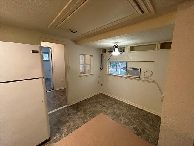 Photo - 2561 Pioneer Ln
