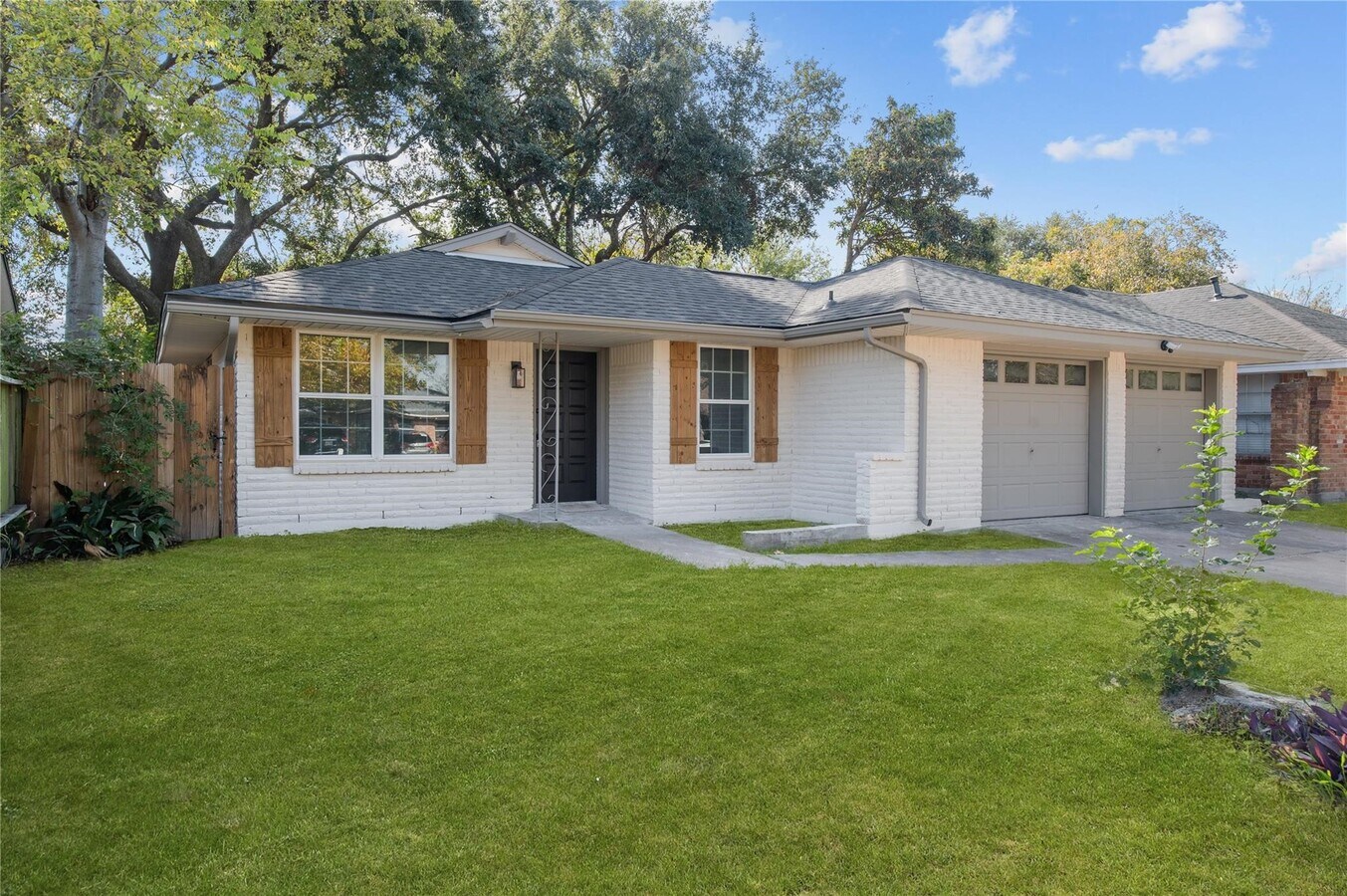 Photo - 1107 Progreso Dr