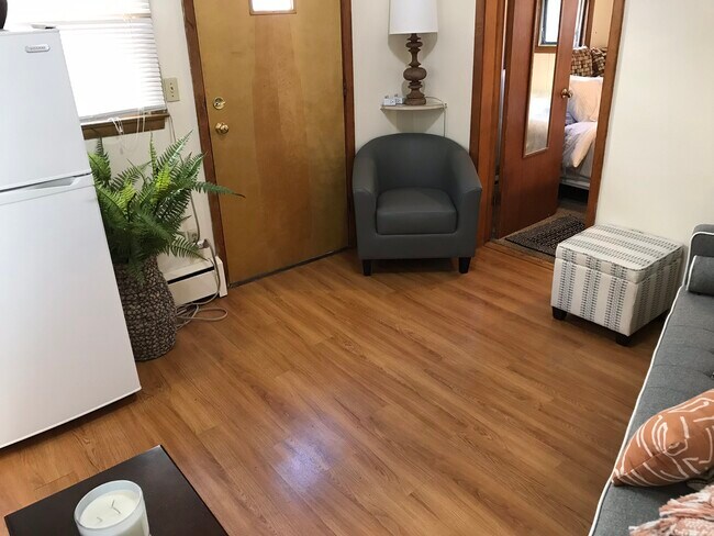 Photo - 2111 University Ave