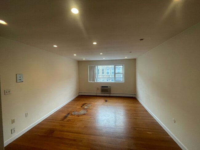 40 Gardner St