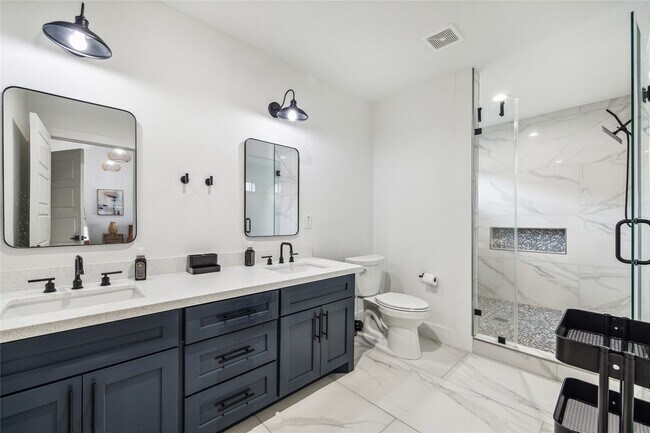 Photo - 4603 Farmer St