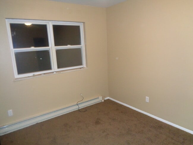 Bedroom - 124 Maple St Unit 124