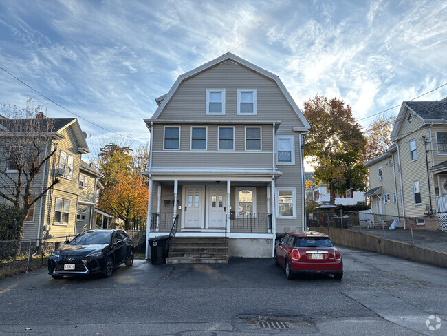 Building Photo - 28 Ladd St Rental