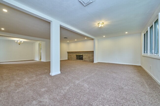 Photo - 51 Pratt Dr