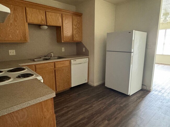 Photo - 3701 Ys Pak Ct Unidad D