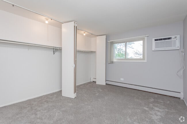 Bartlett Lakes Apartments