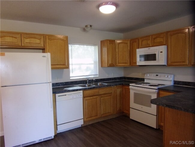 Photo - 2807 Jefferson St W