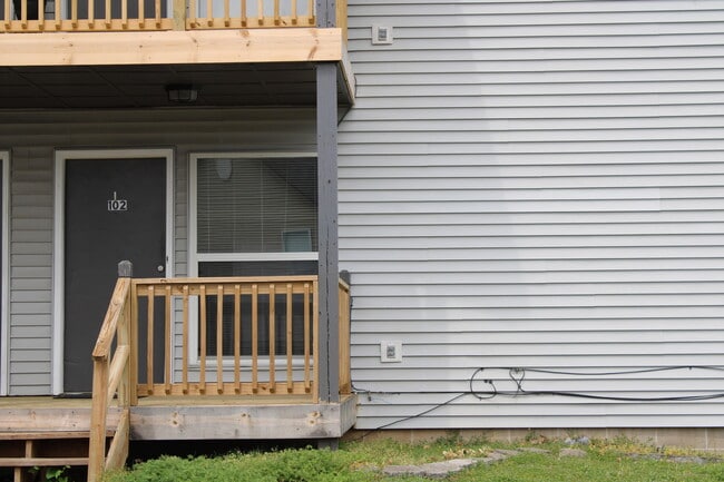 Photo - 102 Sweet Gum Unidad 102