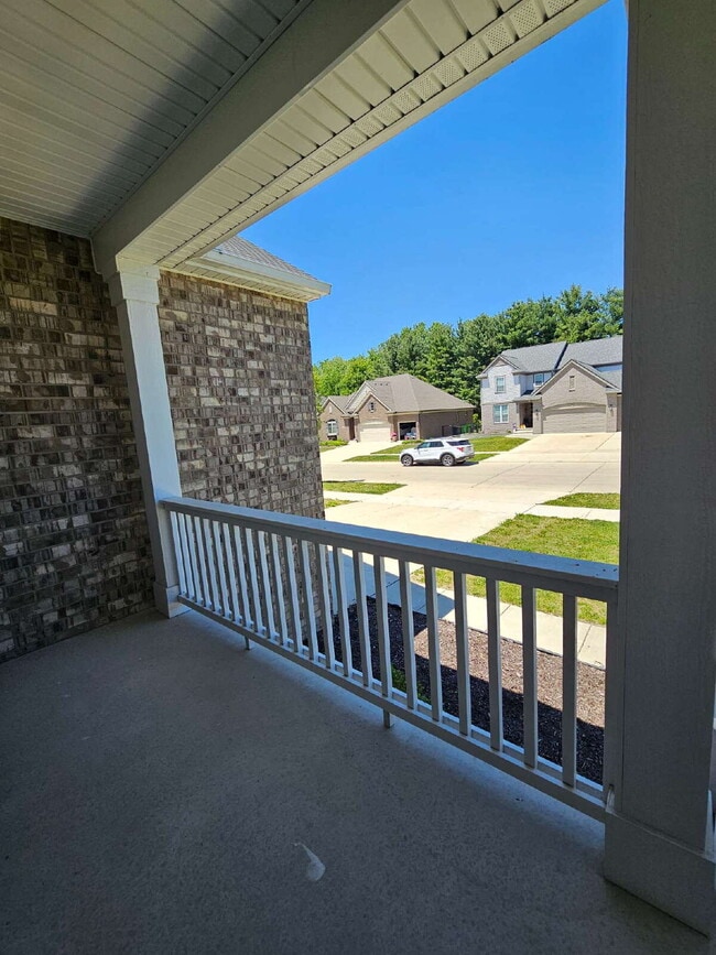 Photo - 4 Bed, 2.5 Bath with Granite Kitchen, Large Island, Luxury Master Suite, Full Basement, Huge Outd...