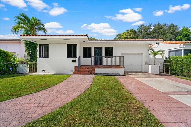 Photo - 1230 SW 13th St