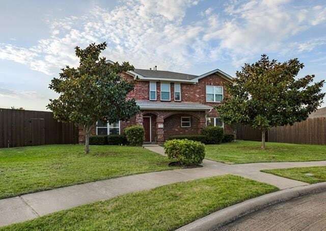 Photo - 1703 Giddings Ct