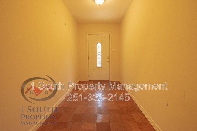 Photo - 5520 Vienna Ave