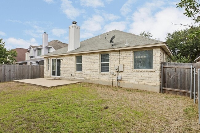 Photo - Spacious & comfy Willow Run home by Mills Pond